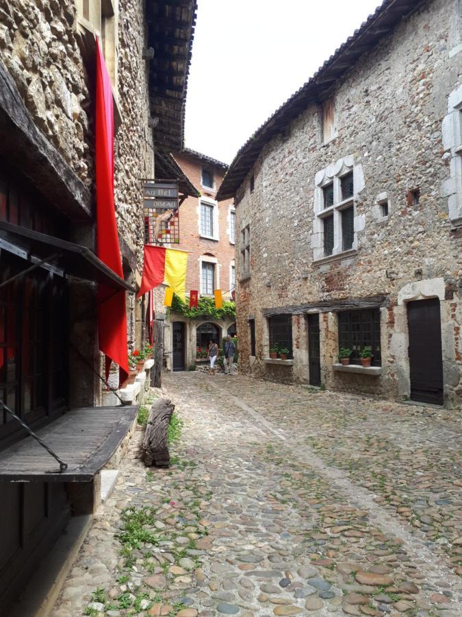 Chambres D'Hotes Gite Grange Debout Beynost Exterior photo